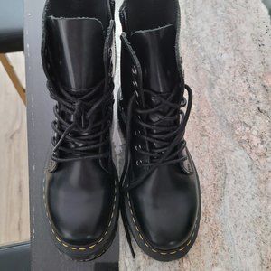 Dr Martens